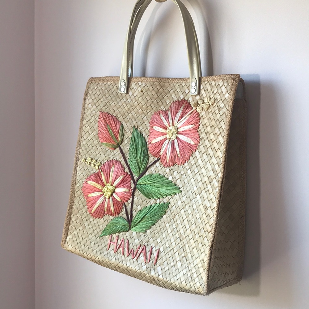 Vintage Hawaiian Lauhala Woven Tote | Straw Floral Souvenir Bag Hawaii - Picture 3 of 13